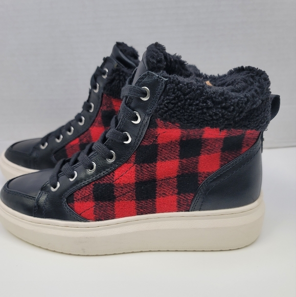 Marc Fisher Fellow Buffalo Plaid & Faux Fur Hi-top sneakers size 6.5 - Picture 3 of 12